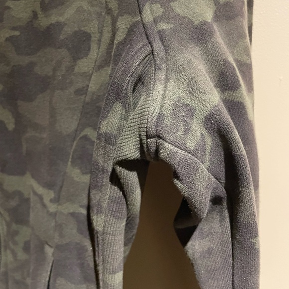 Lululemon Scuba Hoodie *Light Cotton Fleece Incognito Camo Multi Gator Green Sz8 - Picture 5 of 9